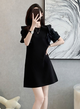 高级感黑色连衣裙夏季女2025新款小个子显高显瘦小众设计感T恤裙