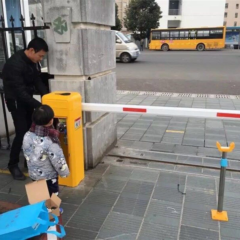 社区门口栏杆g自动倒闸擡杆电动起落杆升降杆停车场自动栏杆栅栏