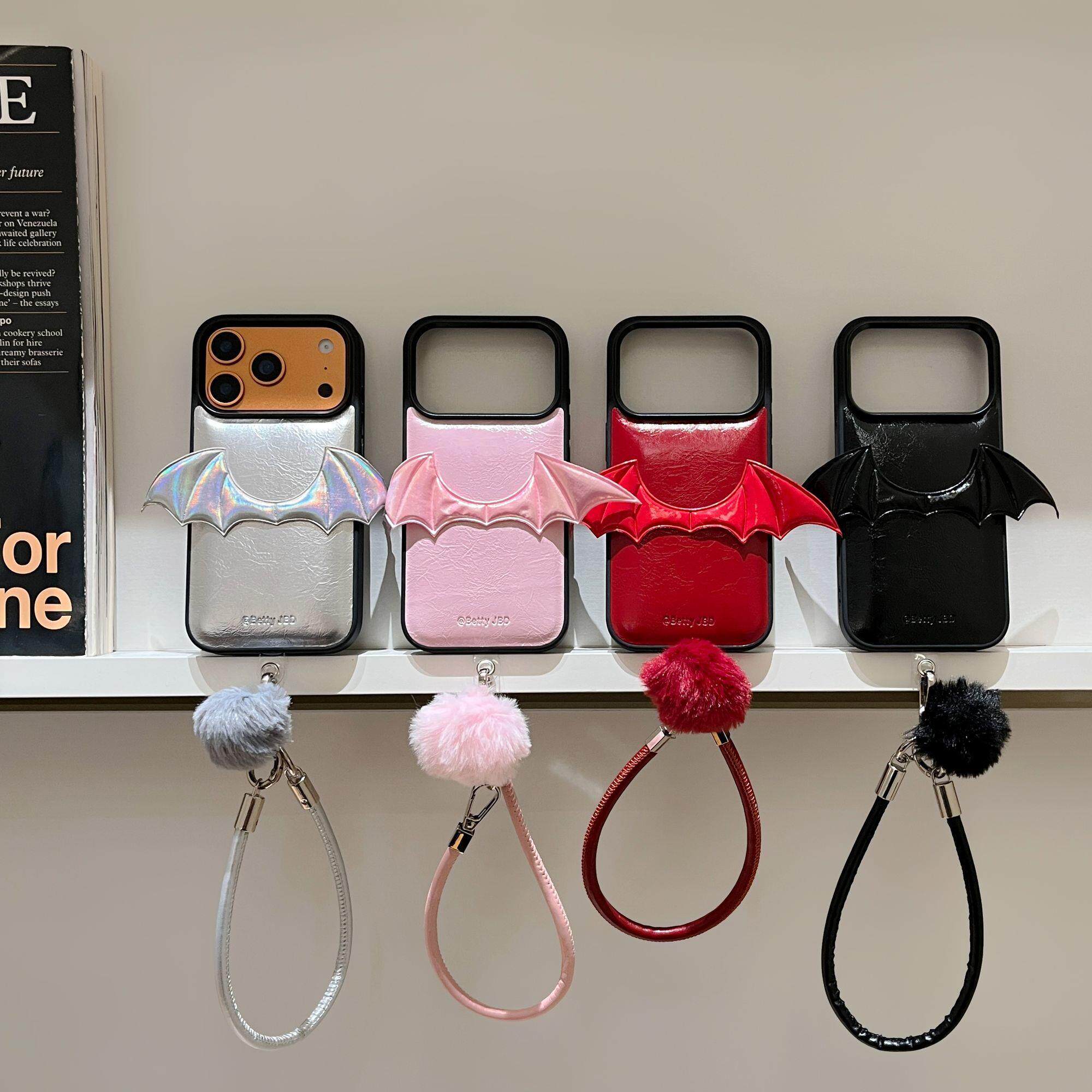 ins风黑框仿皮恶魔翅膀+挂绳挂牌手机壳适用于iPhone系列17promax