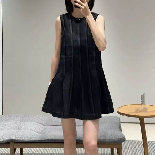 CS女装标准版100亚麻百褶连衣裙