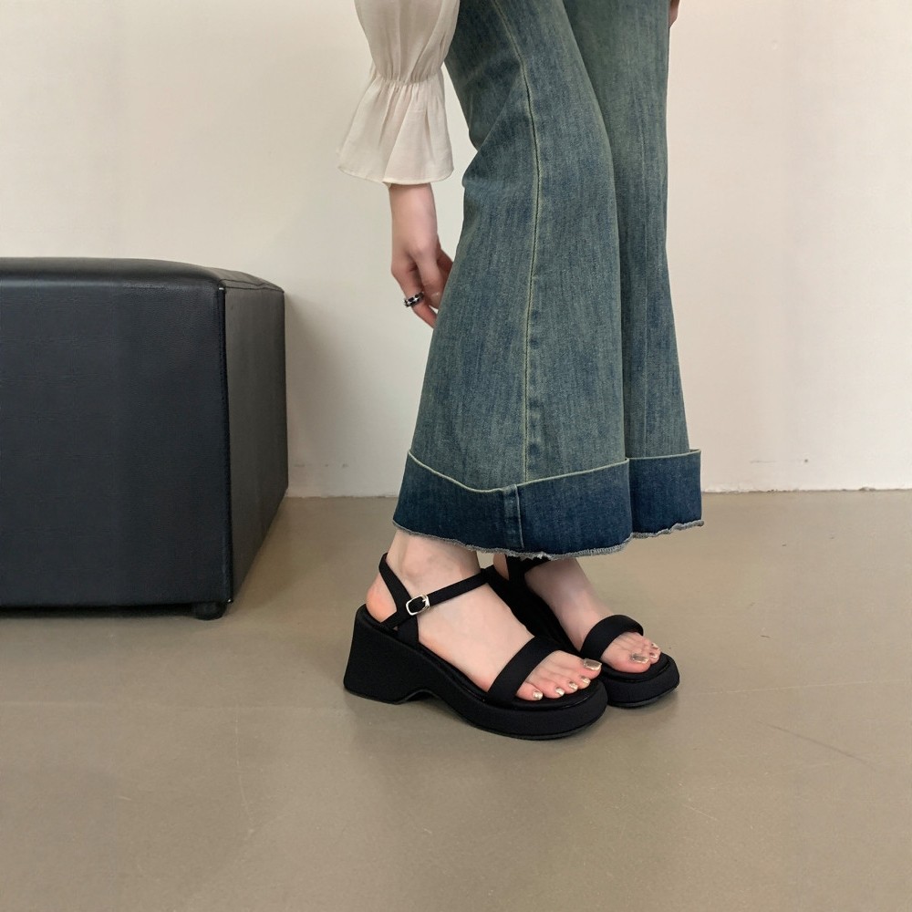 韩版一字带坡跟凉鞋女夏厚底松糕增高罗马鞋配裙子