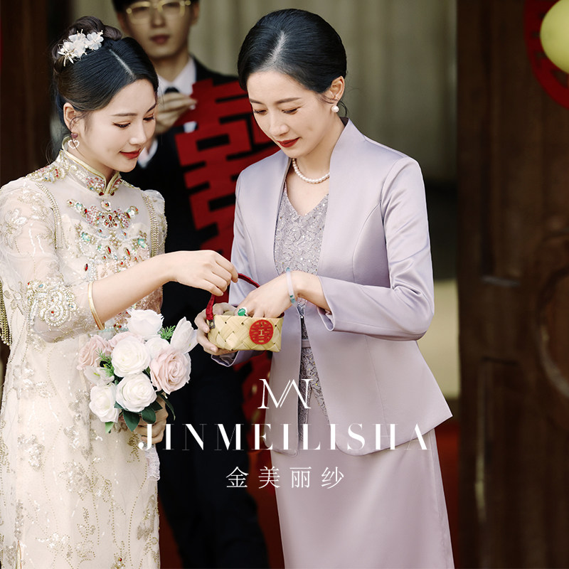 婚宴结婚妈妈装2024新款长袖高端气质小个子订婚宴喜婆婆礼服显瘦