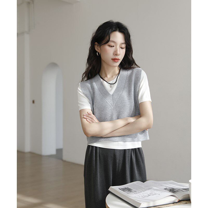 亮片V领针织马甲背心女外穿25早春新款百搭无袖坎肩叠穿马夹上衣