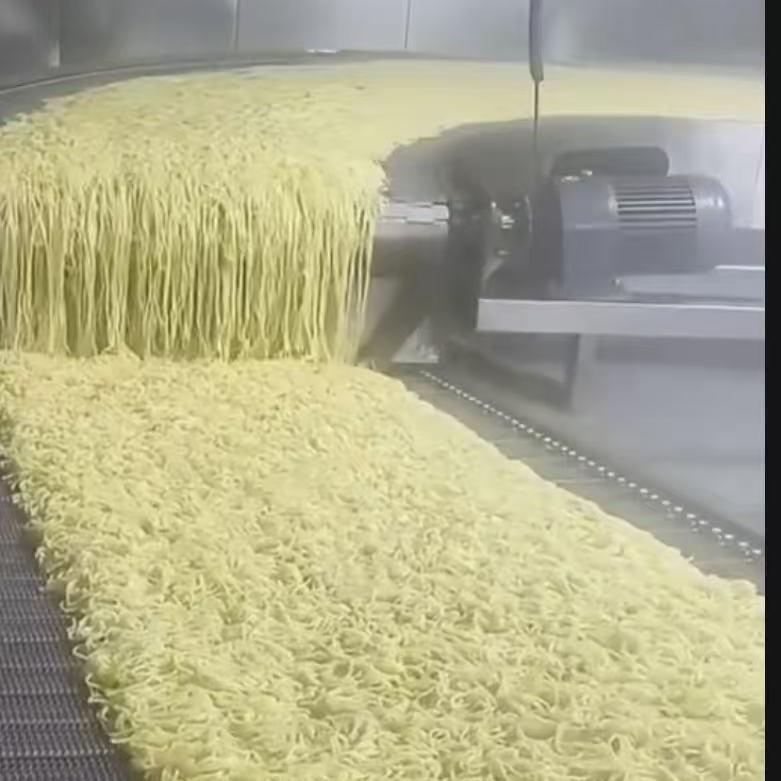 合方便面食品生产线面包六安包装线月饼输送机机械行业输送设备