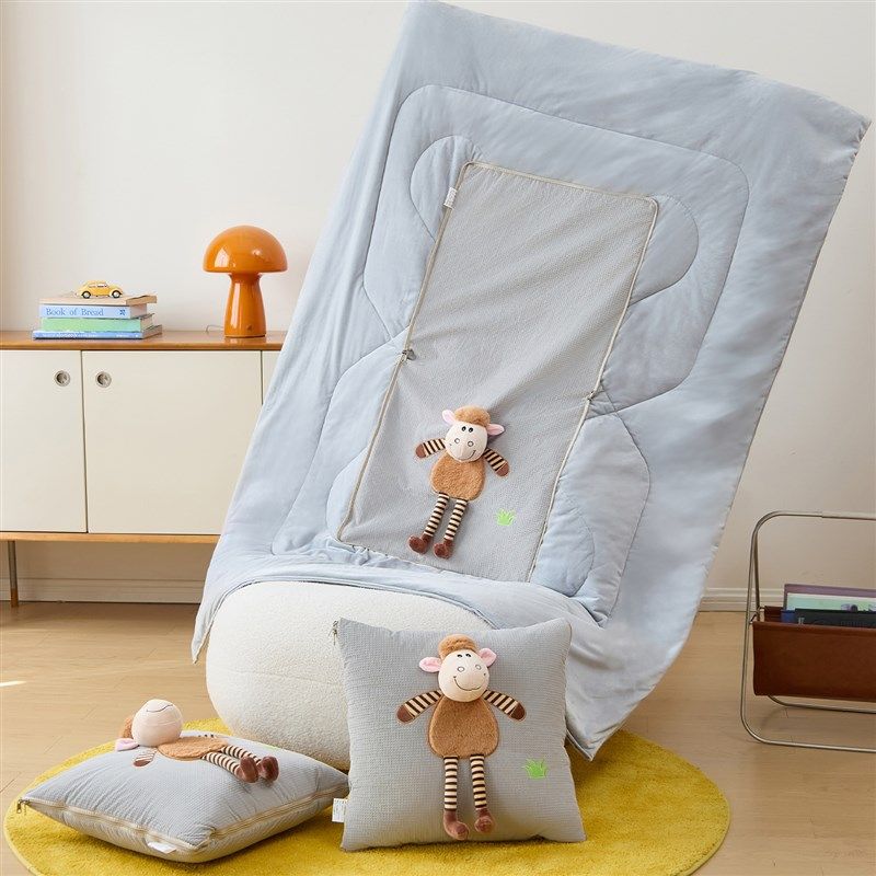 卡通 mini羊 抱枕被子两用2025新款车用二合一午睡枕头被沙发靠枕,居家布艺,抱枕被,淘宝优惠券,粉丝福利购,淘宝优惠卷