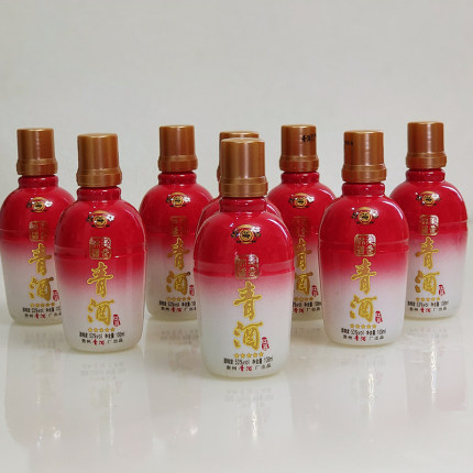 2015年红酱青酒小酒版小酒瓶白酒53度酱香型整箱特价清仓送礼长辈
