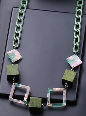 秋冬衣服裙子配饰项链女款2u024新款设计感小众夸张装饰休闲锁骨