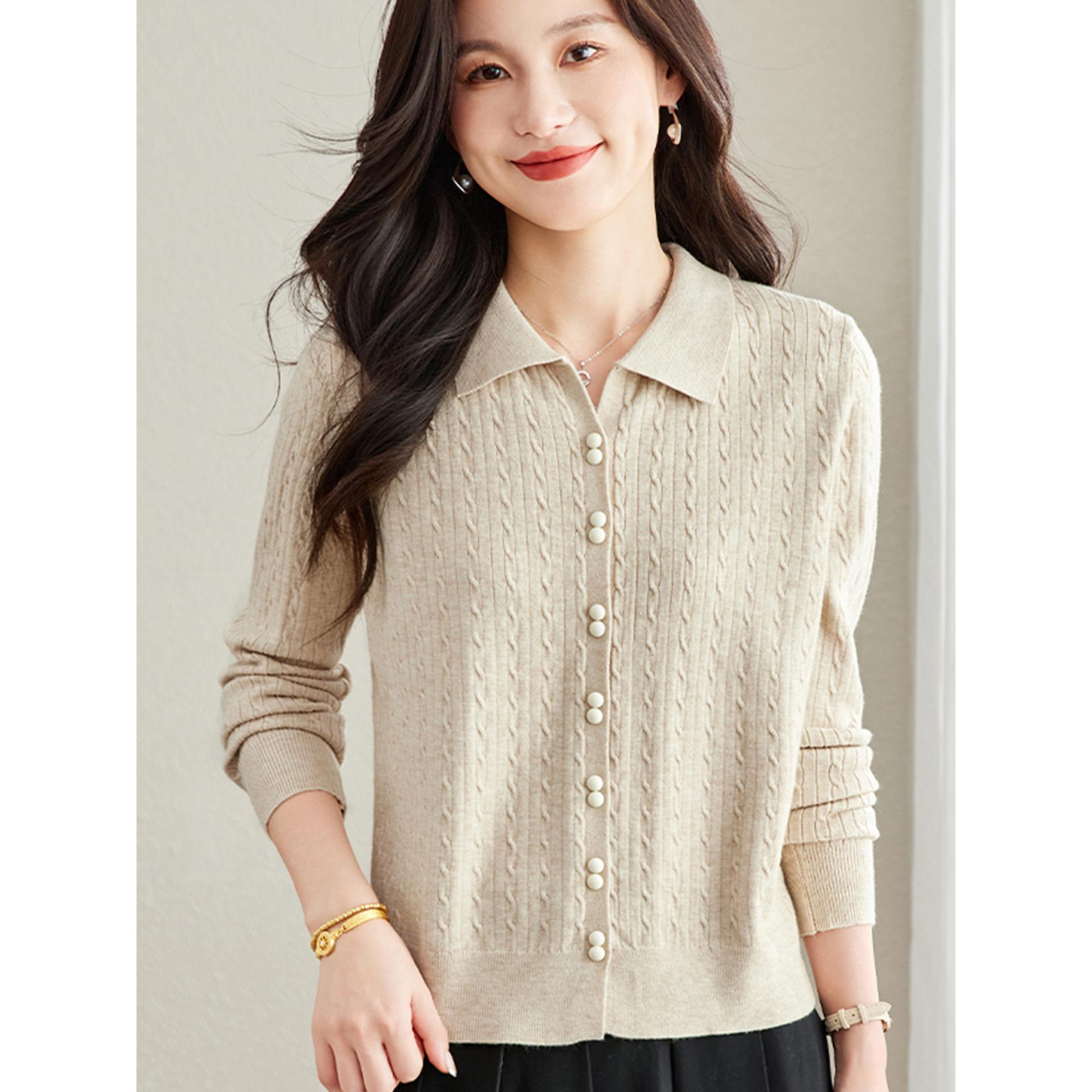 短款洋气小衫女春秋外搭针织开衫气质轻奢减龄高级感翻领毛衣外套