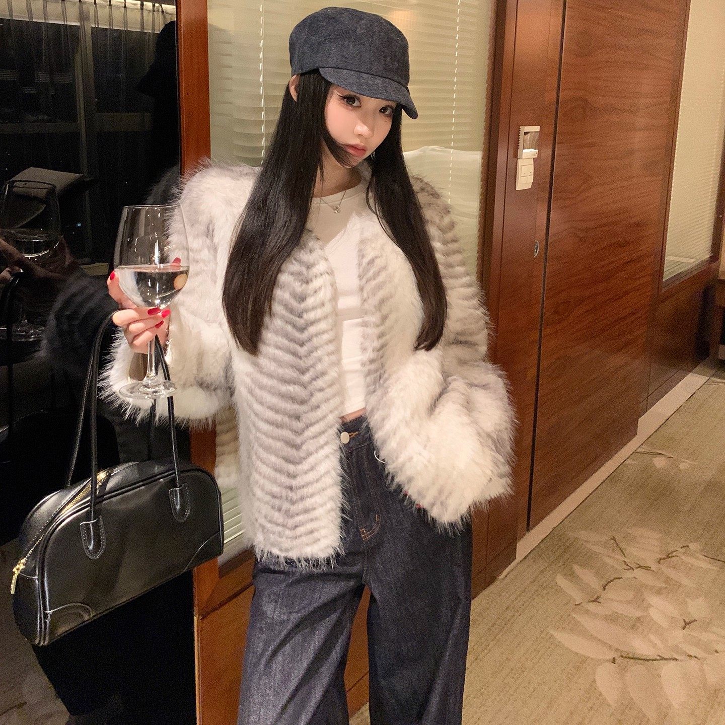 千金风2025秋冬新款环保皮草外套高级感山猫仿狐狸毛大衣短款女