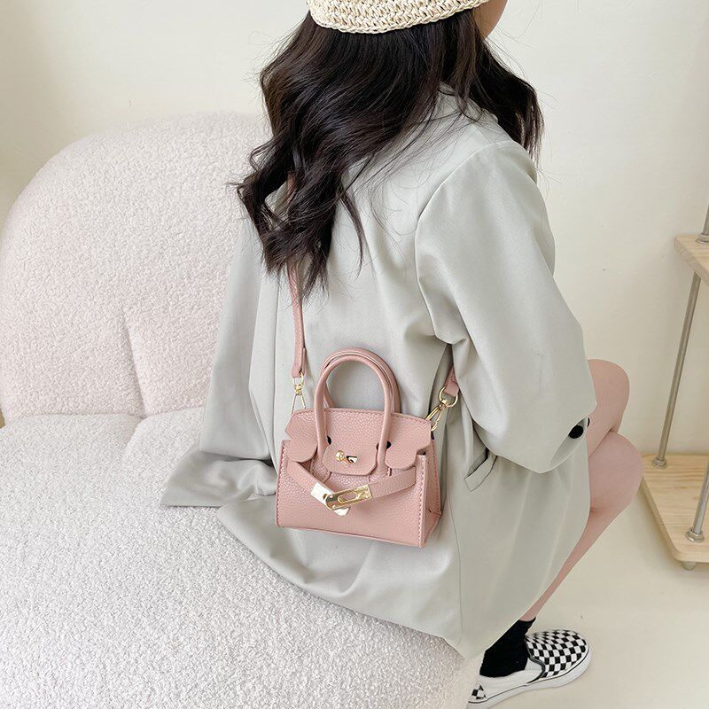 儿童斜挎包d网红洋气手提小方包小孩包包可爱小挎包女童公主零钱