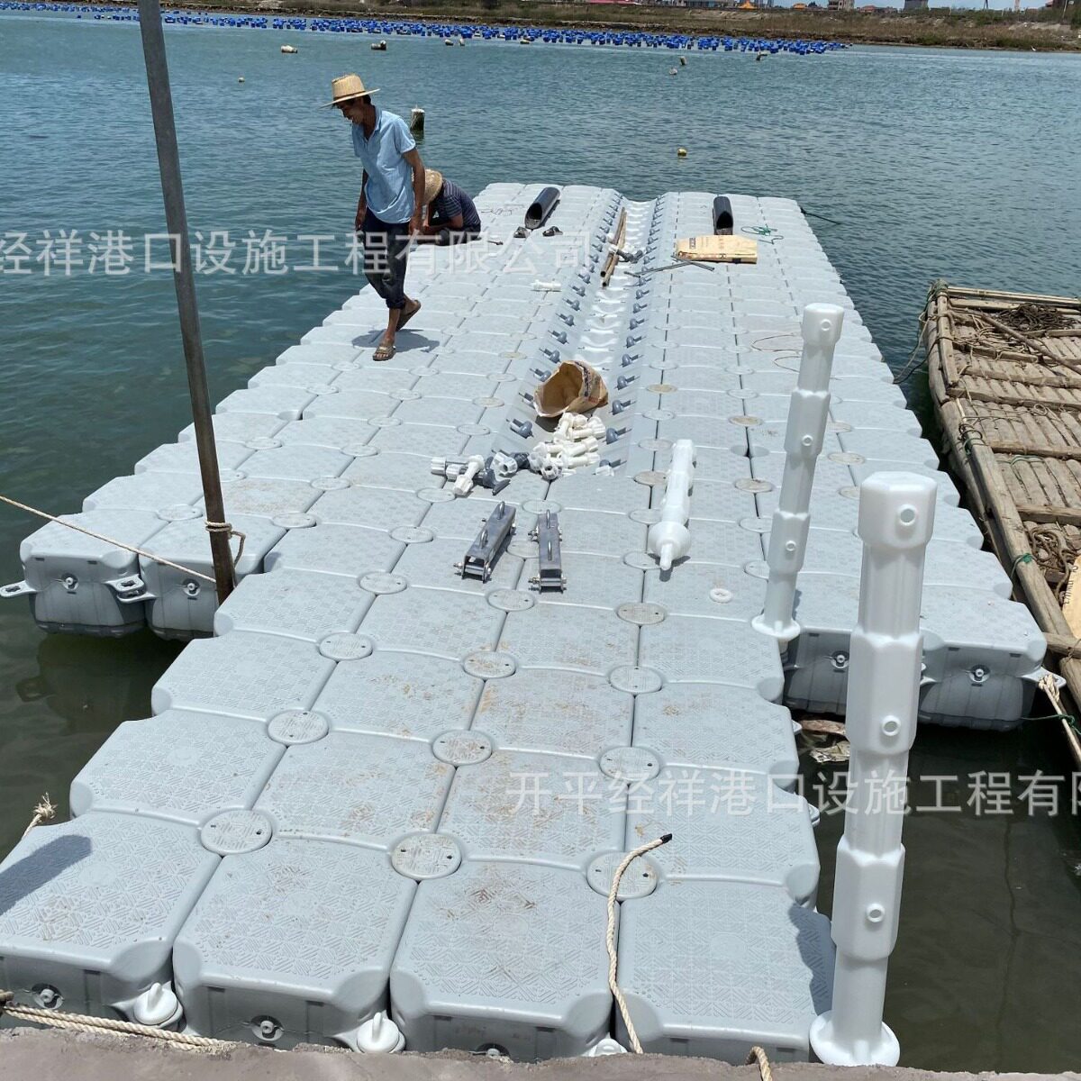 塑料浮筒浮动平台 水上观光平台建设 游艇码头承建 龙舟事码头