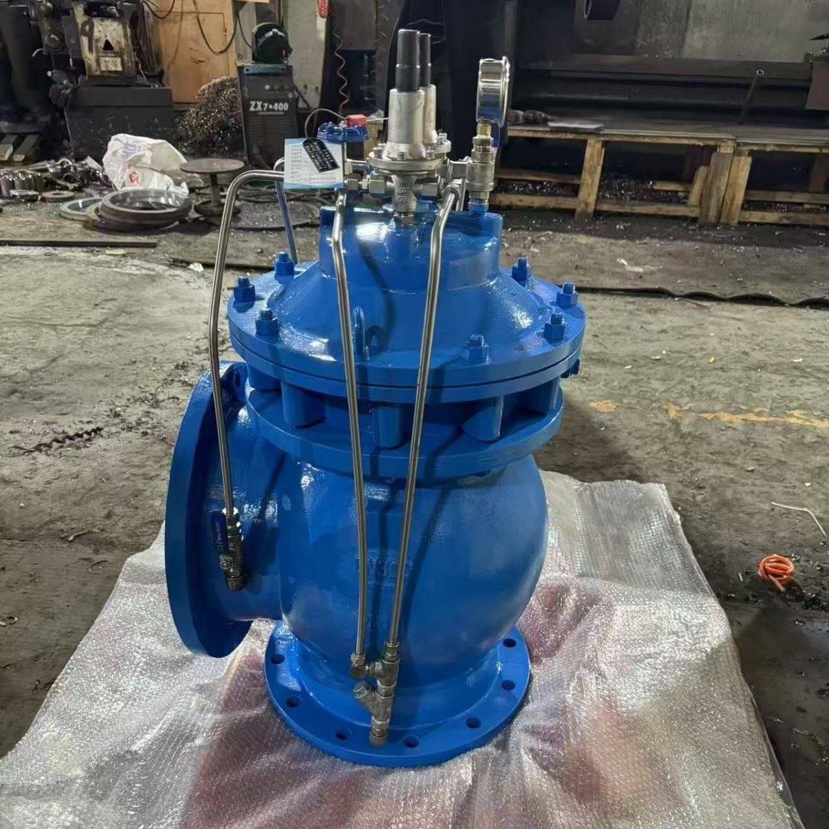 DN700大口径GA6700-10Q隔膜角式水击泄放阀球墨QT450铸铁法兰连接