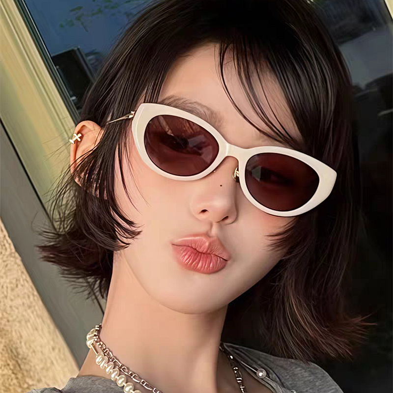 日本品质新款偏光镜猫眼带鼻托墨镜男女高清太阳镜防紫外线眼镜可