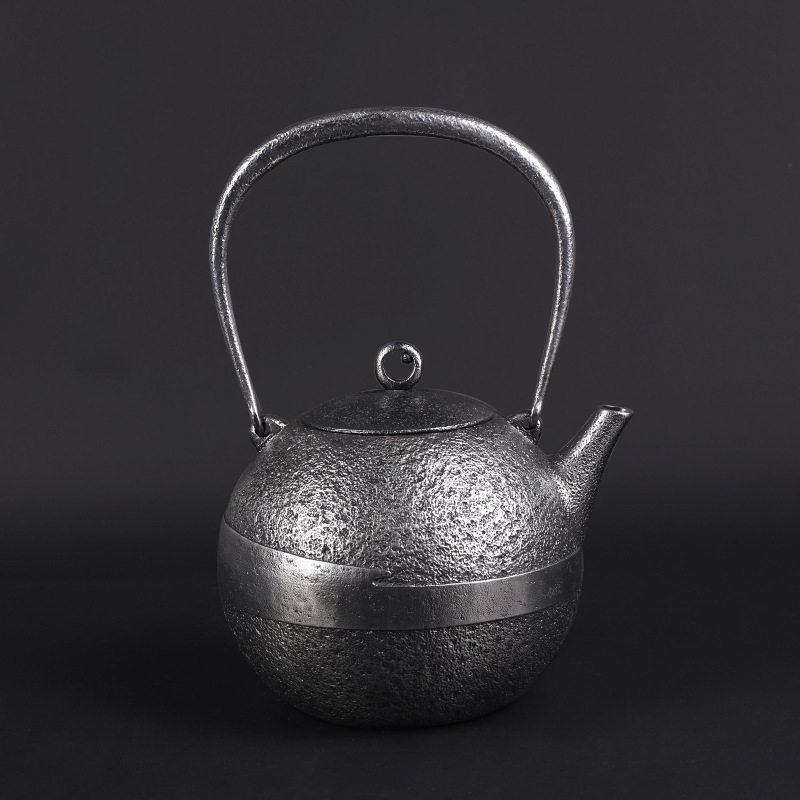 日式生铁煮茶壶大容量家用待客茶具套组复古铁壶耐用手工铁茶壶