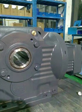 TK TKF TKA TKAB TKAF TKAZ TKAT 38 48 58 68W减速机电机齿轮箱