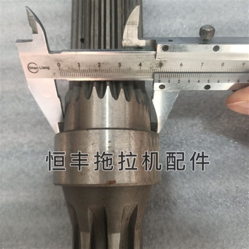 福田雷沃欧豹拖拉机TD800 820 860E 8082动力输出轴 后输出传动轴