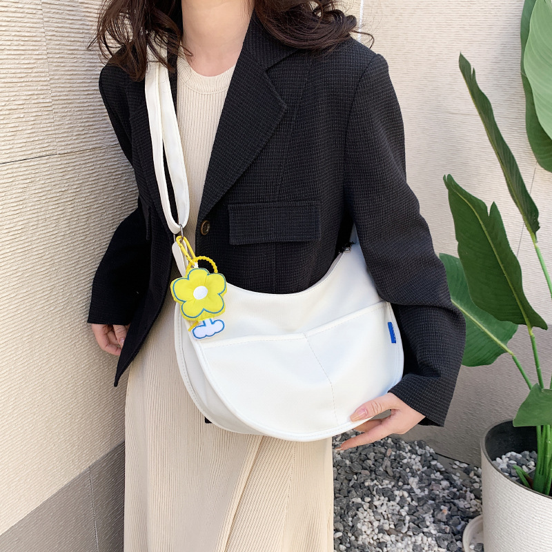 bags2023新款时尚单肩饺子包女韩版森系文艺斜挎大容量帆布包