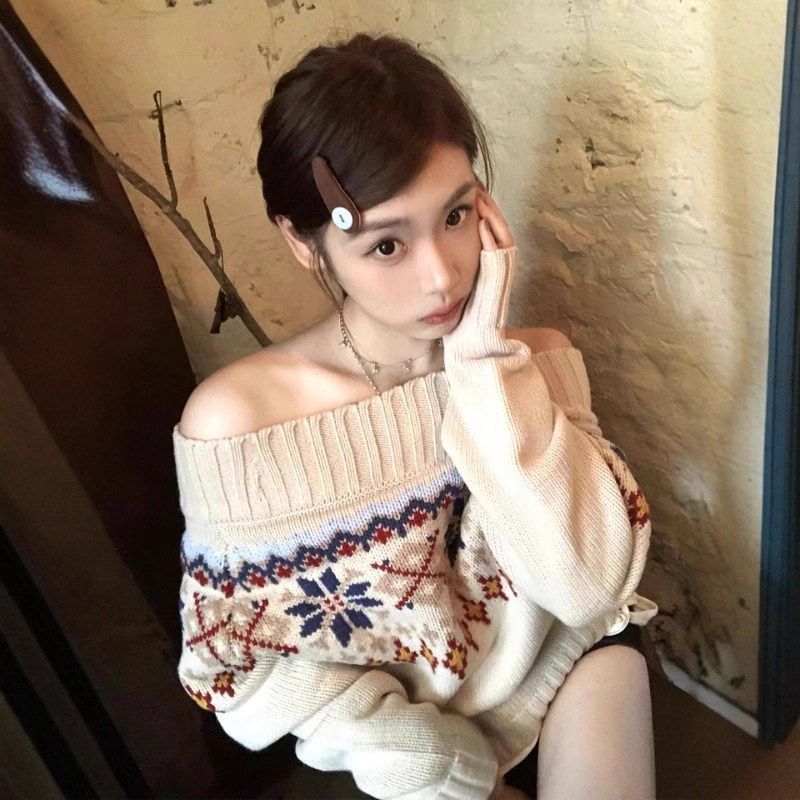 长袖一字领提花潮女软糯毛衣风撞色新款时尚宽松针织上衣慵懒2025