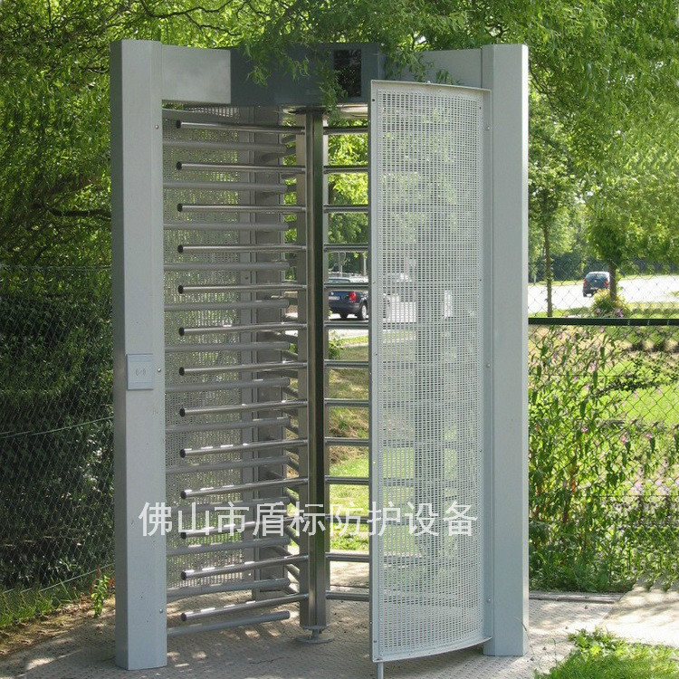 机场封闭式全高闸门弧形梳状栅栏单向通道旋转门小区车场IC卡转闸
