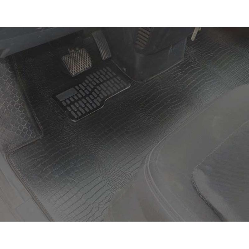 上汽大通Vd80PLUS脚垫新款全包围轮毂罩5/6/9座长短轴防水EV30