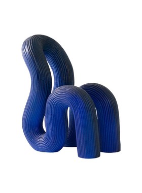 Rzone现代简约网红S型弯x管小椅子装饰品创意书房艺术品工艺品摆