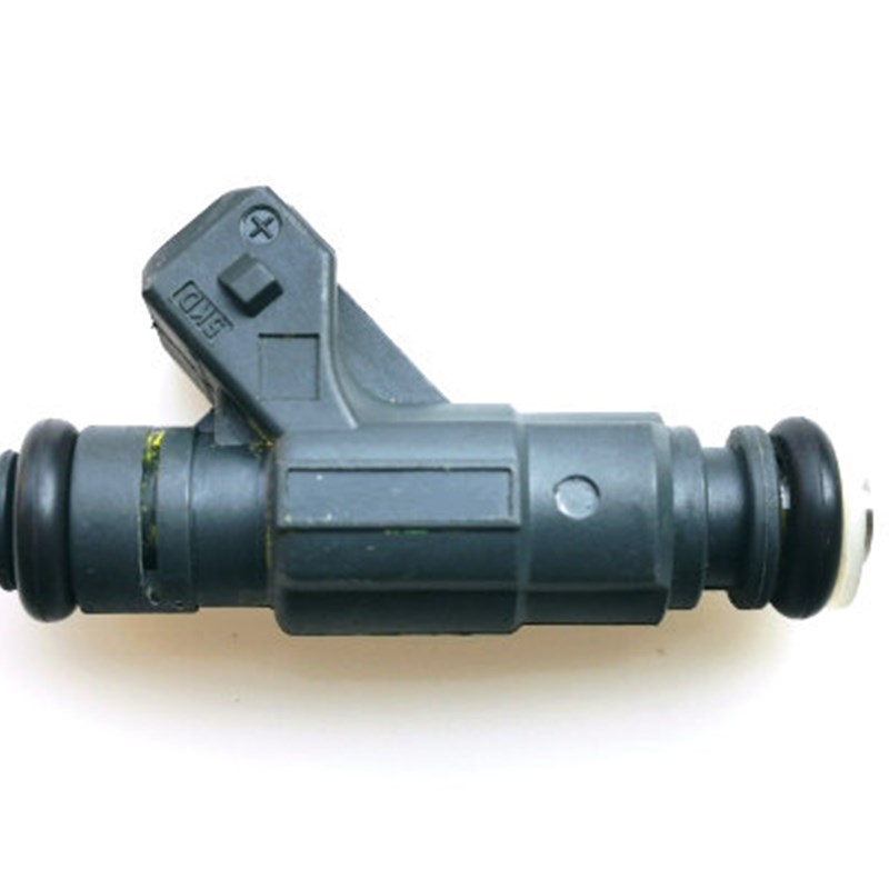 沙滩车农夫车喷油嘴适用于春风196S 600 X6 U6 ZO6 CF188-B发动机