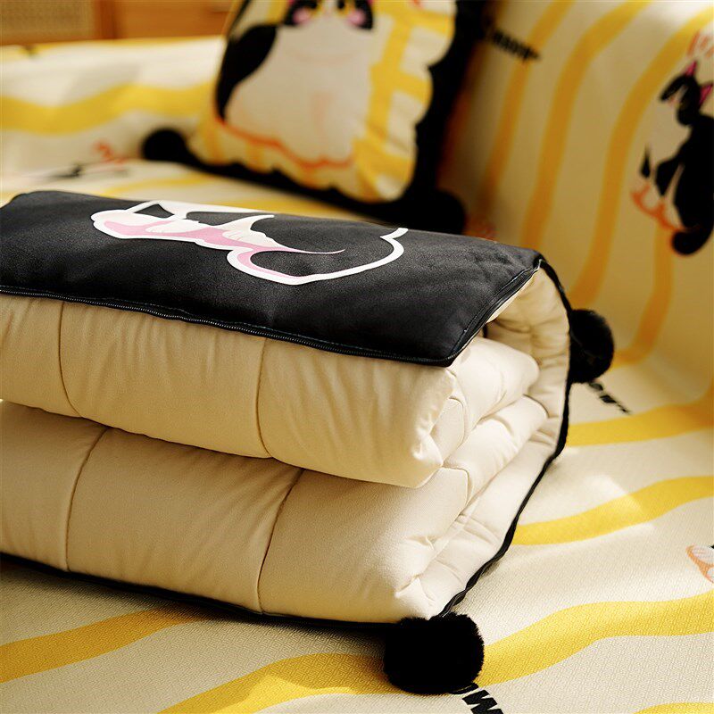 灰熊 X 叫我法师 可爱啊猫时尚手拎抱枕被O沙发T盖毯二合一多功能