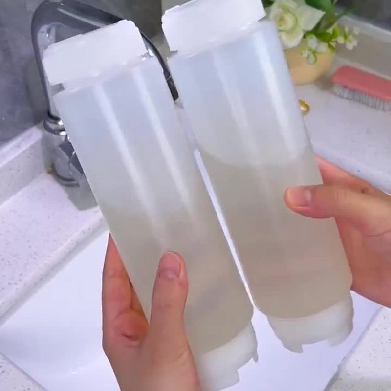 洗衣液挤压分装瓶液体储物罐均匀出液存储收纳挤液瓶子