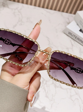 日本品质g家新款欧美风INS个性方形全框太阳镜女网红镶钻框街拍百