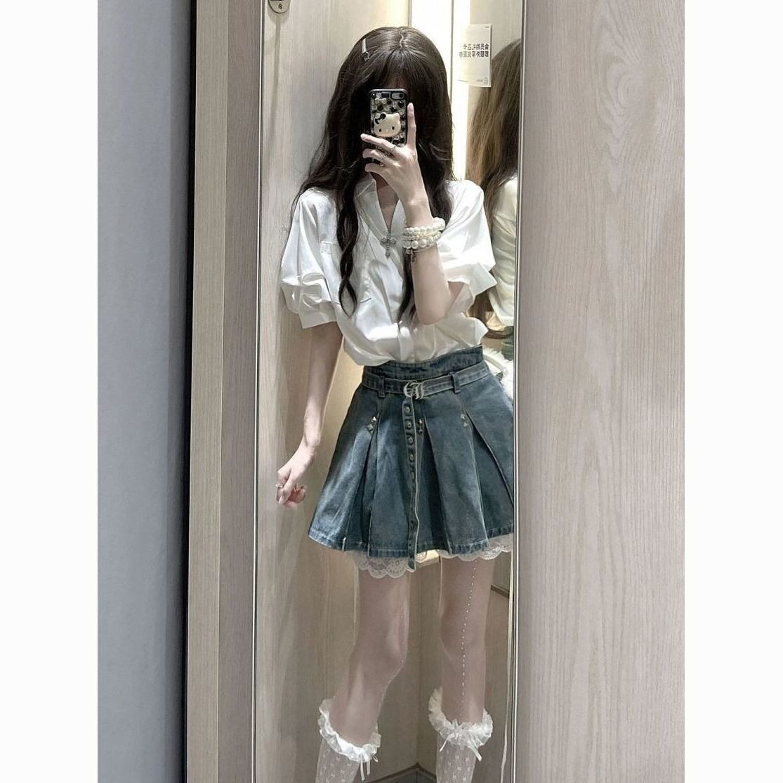时尚套装女夏季法式气质白色V领衬衫搭配牛仔百褶裙子减龄小个子