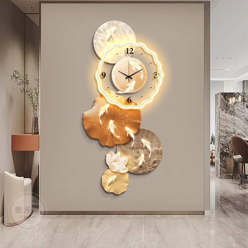 九鱼图玄关装饰画带挂钟表高级感客厅走廊过道挂S画创意发光灯壁