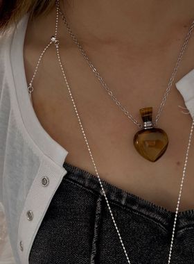 旷野之上桃心形香水精油瓶吊坠