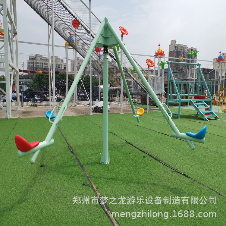贵州安顺儿童乐园跑步机室外无动力有轨道原地旋转木质滚筒设备拓