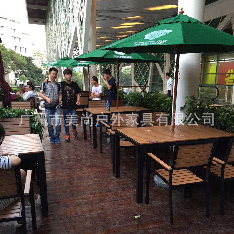 户外餐桌铝木桌椅套装 厂家直销户外桌椅适合餐厅使用