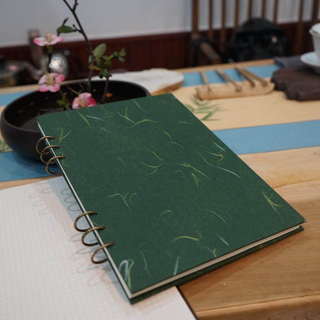 硬壳古风活页笔记本可拆卸金属扣环B5加厚手账本小清新网格本横线