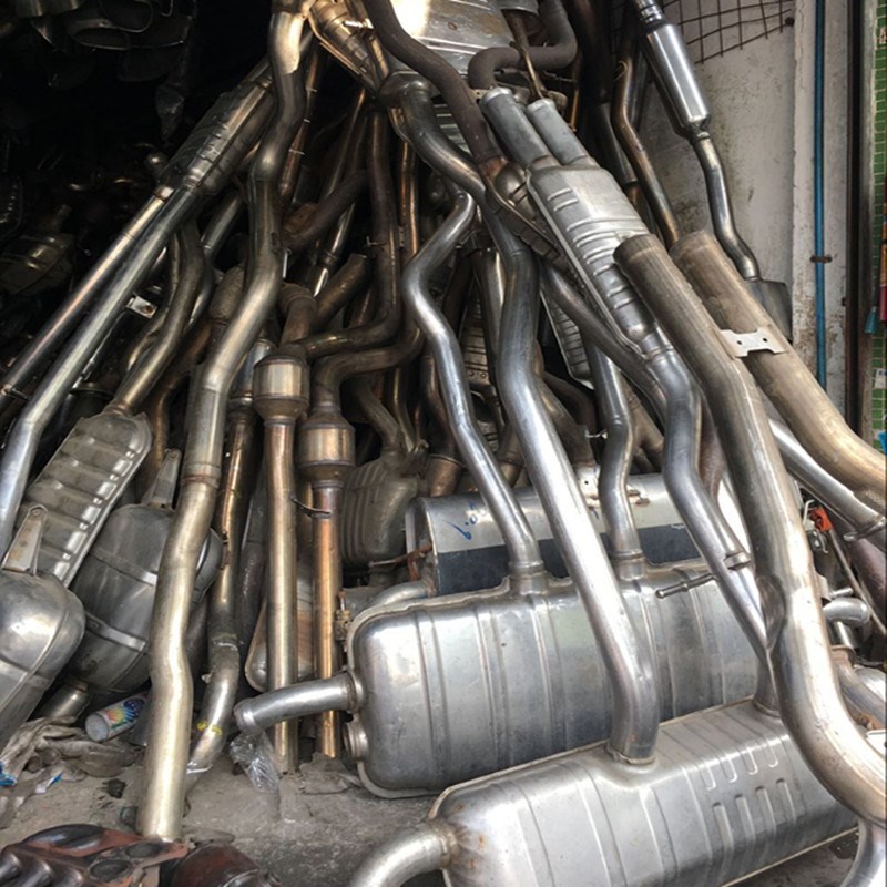 适用于GL350 450 55q0ML350 450W164W166柴油三元崔化器排气管