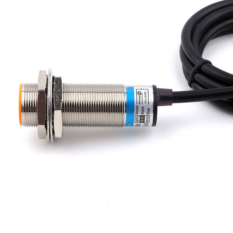 M12M18M30模拟量线性位移传x感器接近开关0-10NV双输出测距离4-20