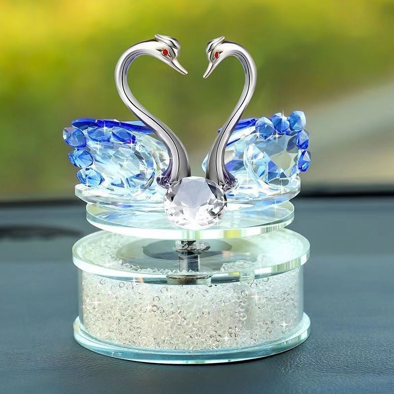 太阳能车载摆件旋转天鹅汽车摆件前台车内装饰用品大全豪华新款,搬运/仓储/物流设备,机械式停车设备（立体停车库）,淘宝优惠券,粉丝福利购,淘宝优惠卷