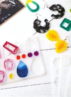 极速Set of 4 Earring Siluicone Mold with Earring Hooks Penda