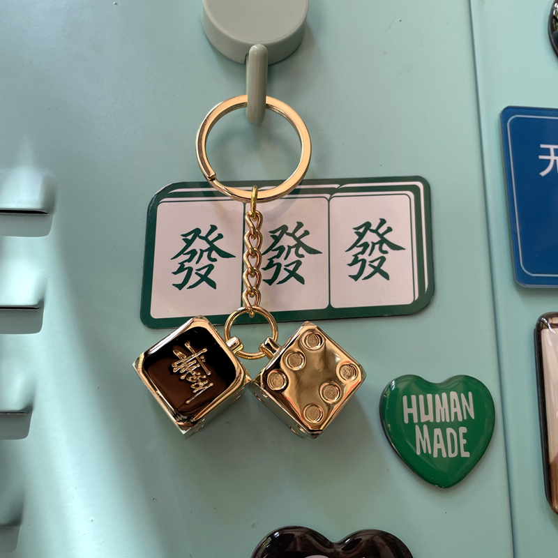 极速现货STUeSSY 20SS METAL DICE KEYCHAIN 金色骰子钥匙扣 金属