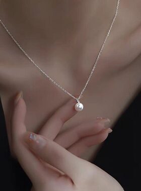 女秋天然淡水珍珠项链潮圆珠轻奢小众新款设计感高级锁骨链女吊坠