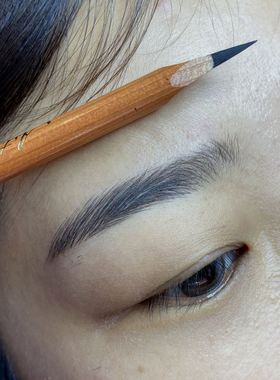 极速艾图秀化妆师防n水防汗野生眉笔线条设计根根分明纹绣师用眉