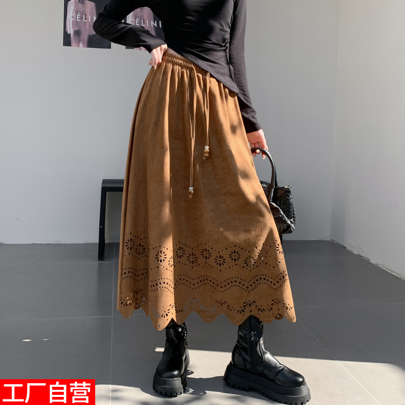 镂空半身裙女秋季新款高腰显瘦a字裙垂感鹿皮绒中长款小个子伞裙