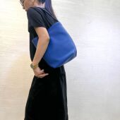 小众设计头层牛皮水桶包女2025新款 高级感简约通勤手提单肩托特包