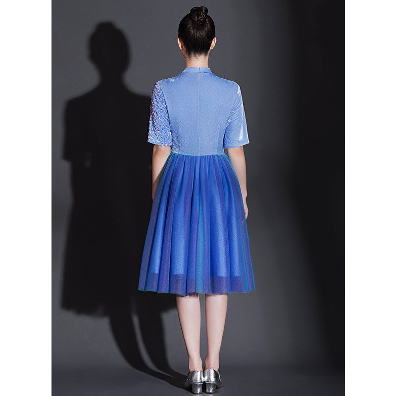 新品现代舞演出服女青春时尚开场舞蹈H连衣裙中学生合唱团表演服