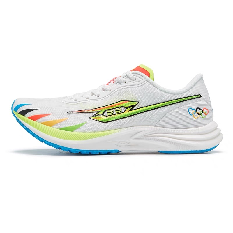 弹射者黑马2.0联名款跑鞋