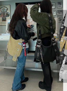 韩国小众vacantarchive朋克铆钉hobo托特包大容量bella单肩斜跨包