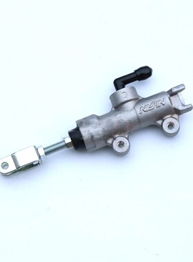 适用骊驰GWd250/S/F DL250 GSX250R 后刹车一字泵 上泵 脚刹泵下