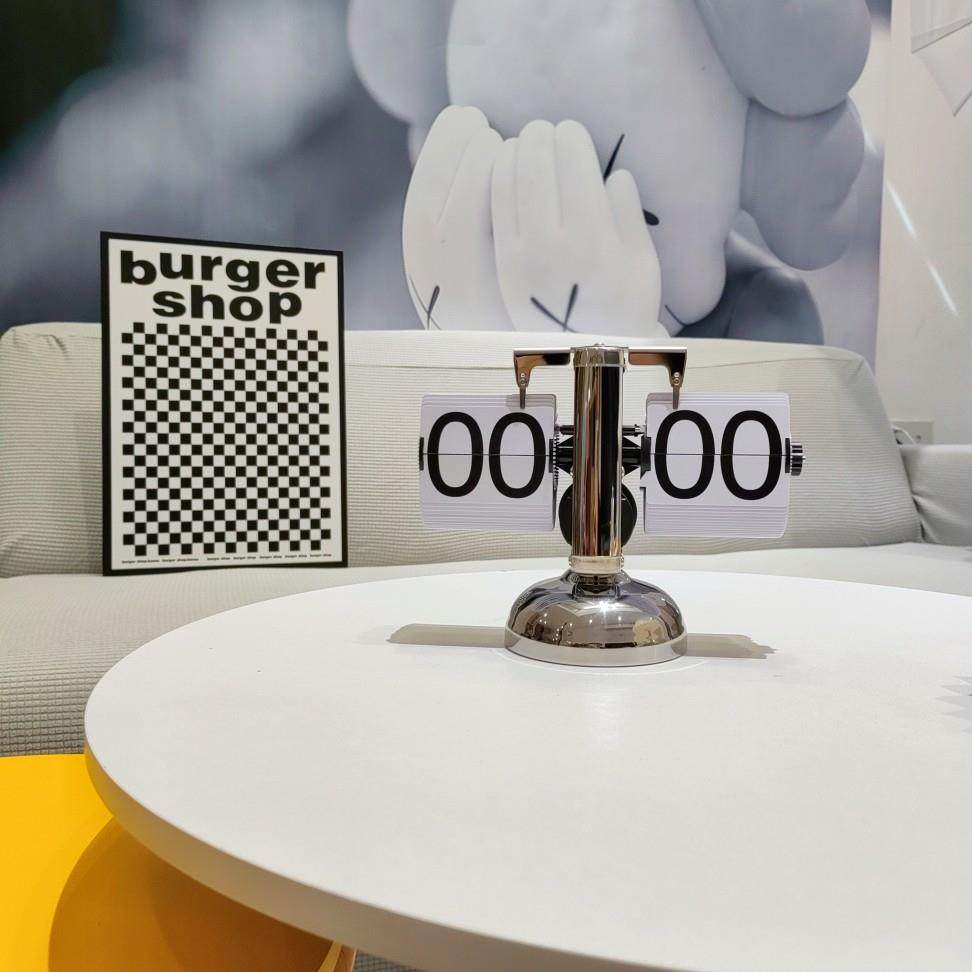 高档意自创动性翻页钟表闹复古z客厅摆件座钟现代简约机械时钟钟,家居饰品,座钟,淘宝优惠券,粉丝福利购,淘宝优惠卷