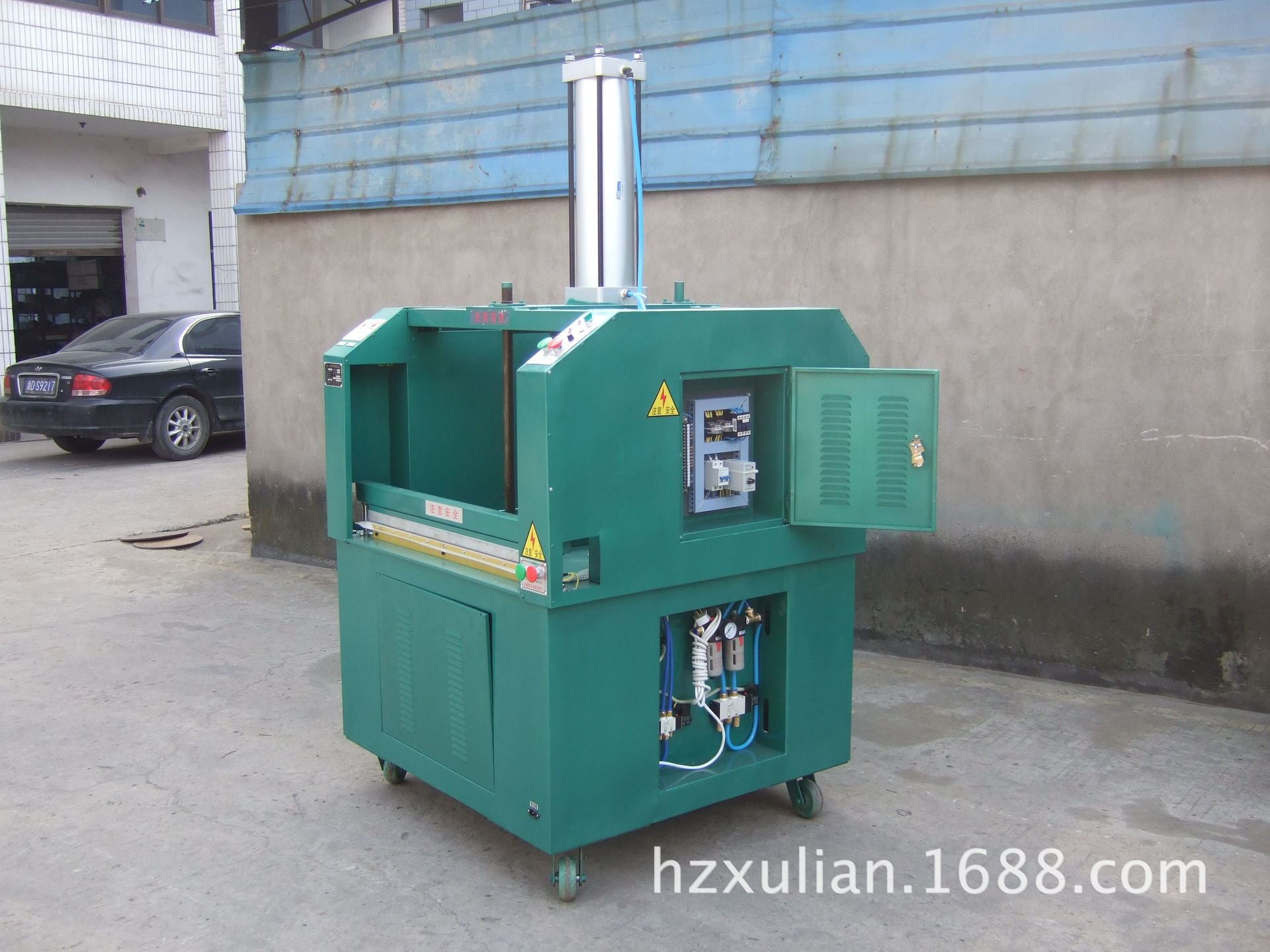 海绵压缩封口机、羽绒被压缩包装机、靠垫、枕芯真空压缩封口机